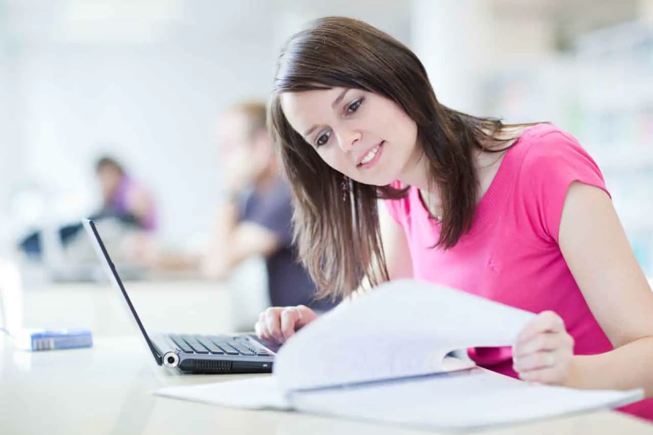 Russians are ready to pay for online education